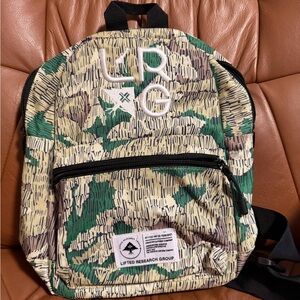 LRG crossbody ba